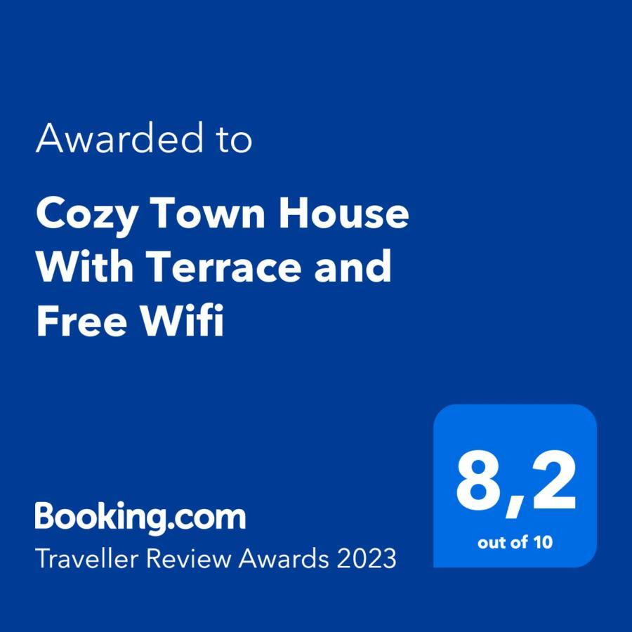 Cozy Town House With Terrace And Free Wifi Villa Ronda Bagian luar foto