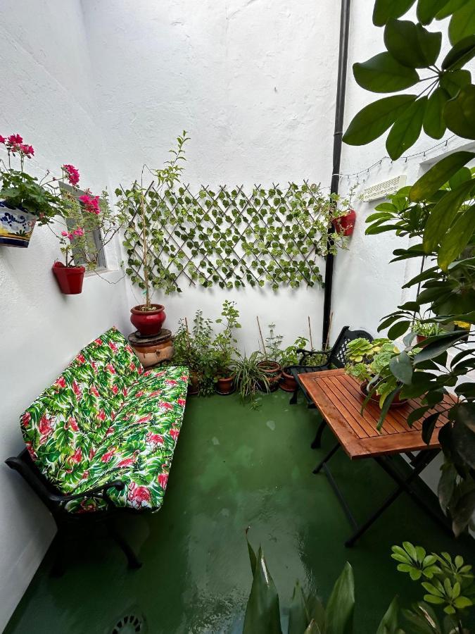 Cozy Town House With Terrace And Free Wifi Villa Ronda Bagian luar foto